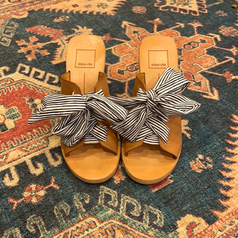 Dolce Vita Amber Block Heeled Mule Sandals, Size 6